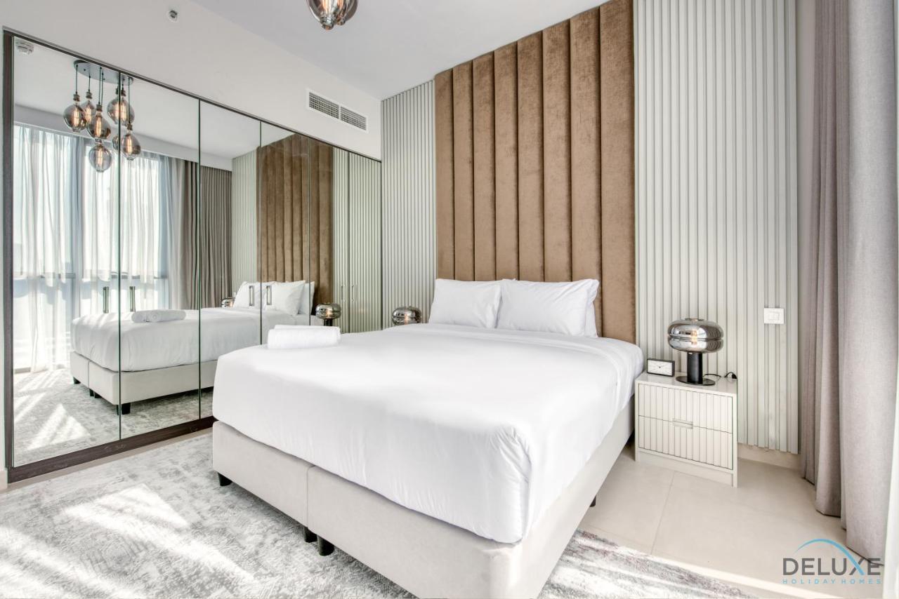 Elegant 2br At Downtown Views Downtown By Deluxe Homes *